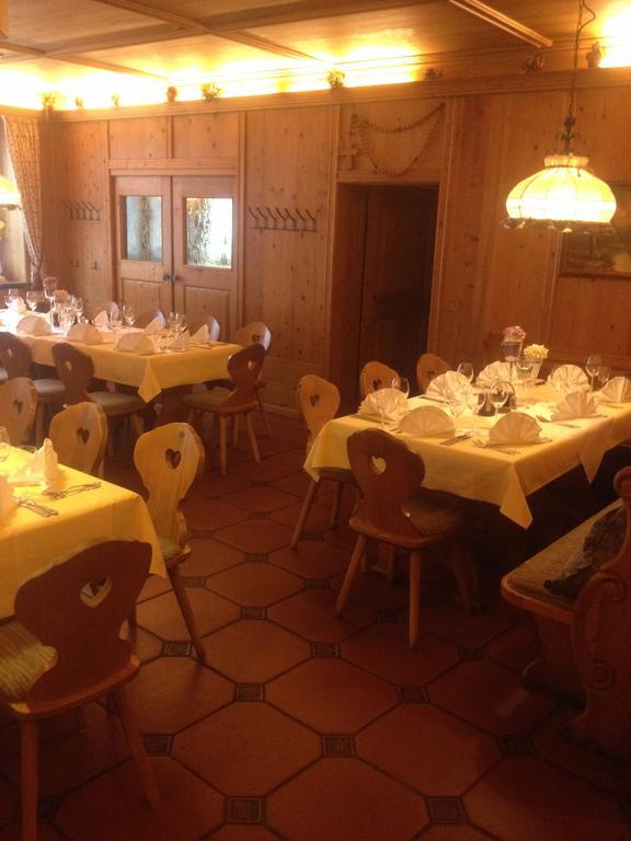 Hotel Restaurant Eifelstube Weibern Kültér fotó