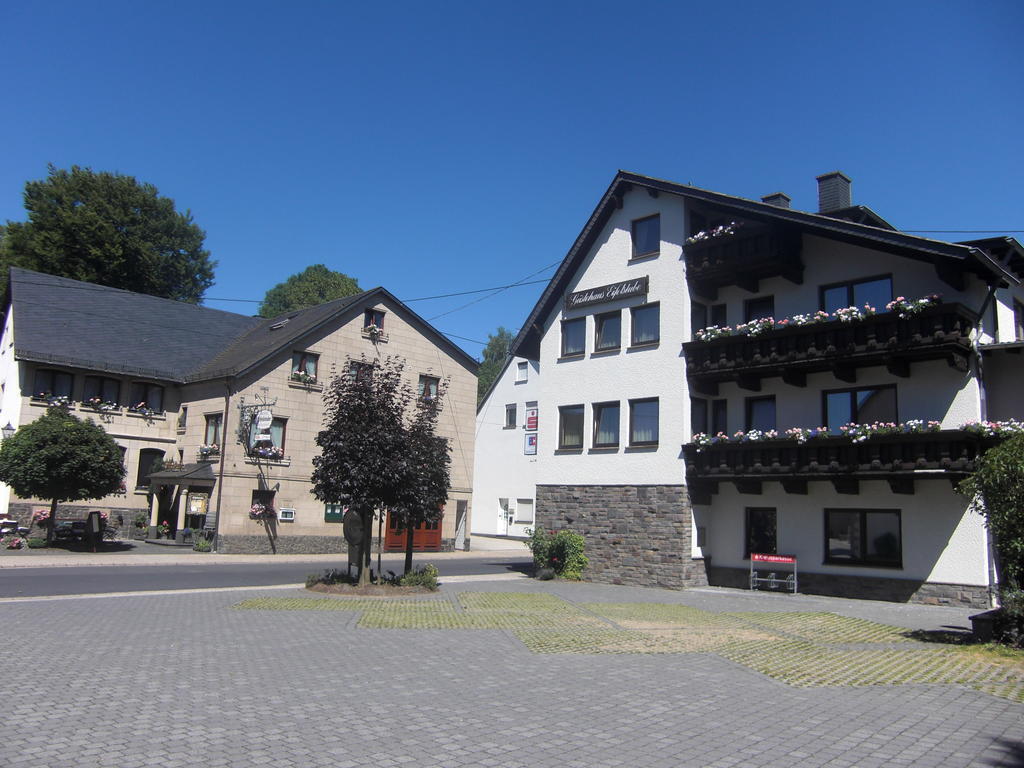Hotel Restaurant Eifelstube Weibern Kültér fotó