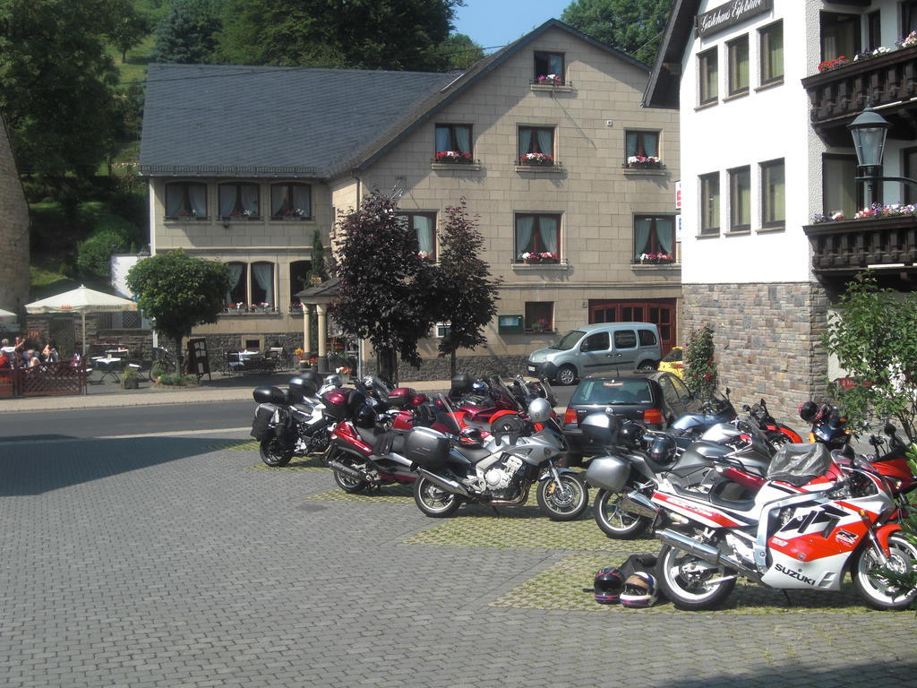 Hotel Restaurant Eifelstube Weibern Kültér fotó