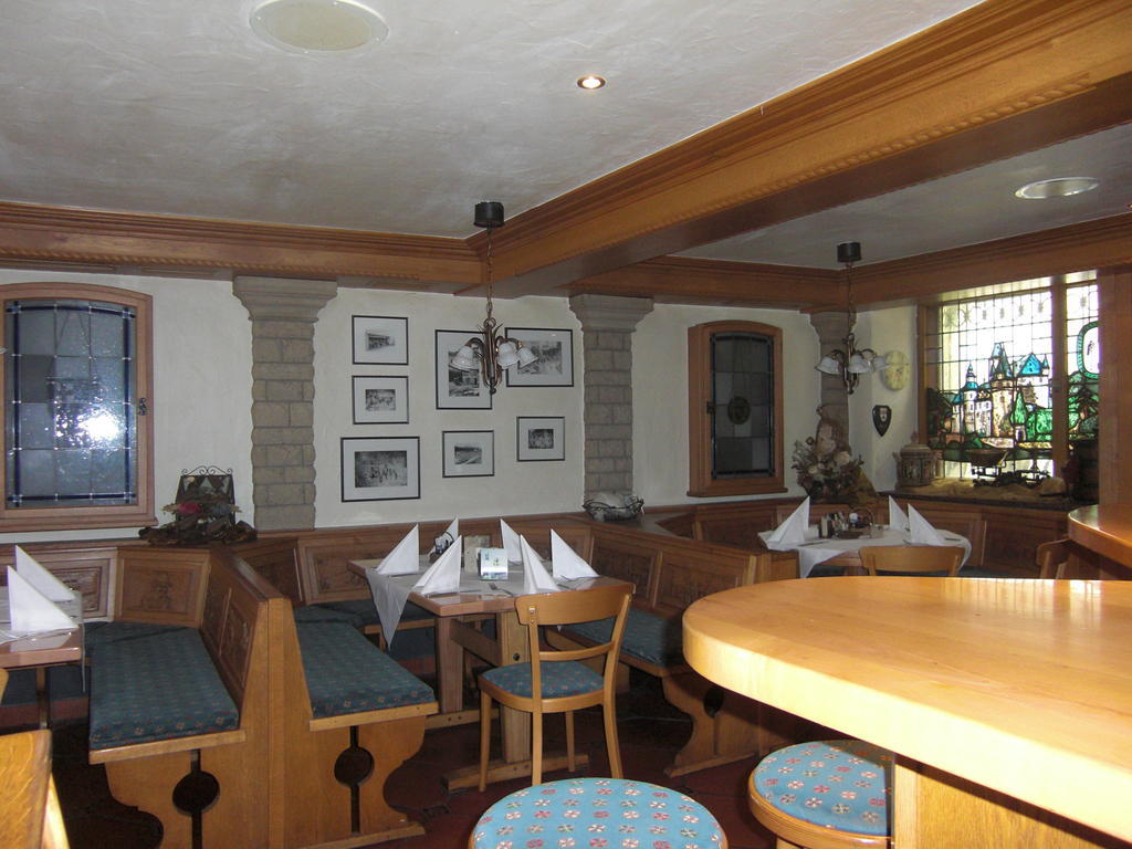Hotel Restaurant Eifelstube Weibern Kültér fotó