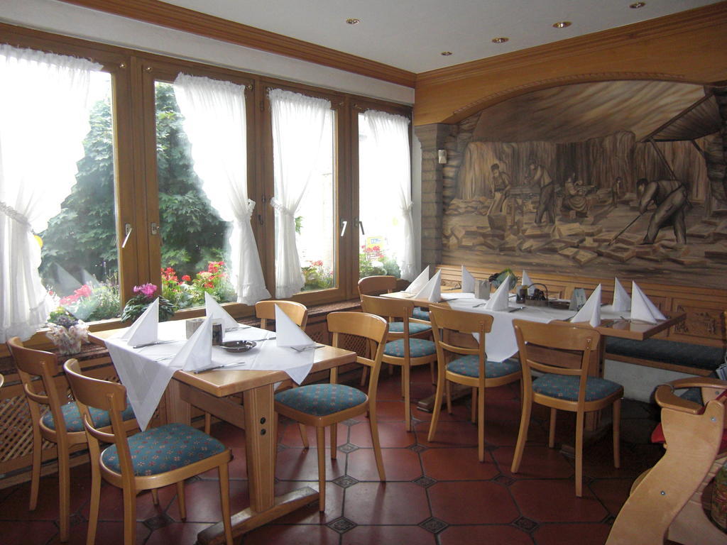 Hotel Restaurant Eifelstube Weibern Kültér fotó